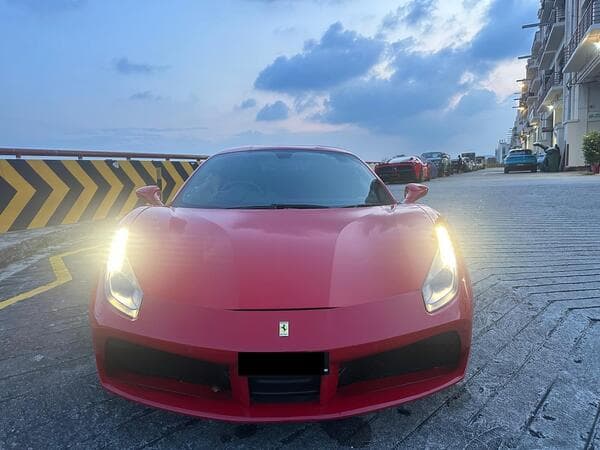 FERRARI 488 GTB