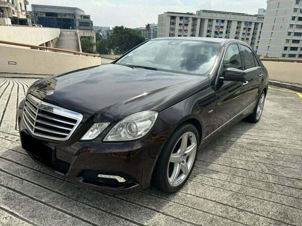 MERCEDES BENZ E250 A (COE till 01/2033)